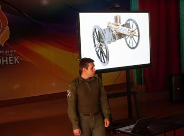 Курсантам филиала Центра «ВОИН» в Бурятии рассказали историю стрелкового оружия