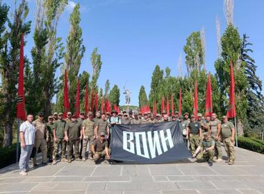 Инструкторы Центра «ВОИН» посетили мемориальный комплекс на Мамаевом кургане