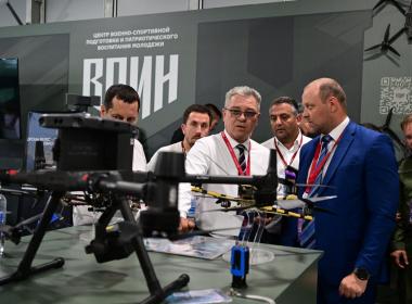 Более тысячи человек посетили площадку Центра «ВОИН» в первый день ВЭФ-2025