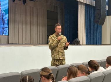 В волгоградской школе для шестиклассников прошла встреча со специалистом Центра «ВОИН»