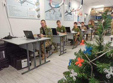 К Дню Героев Отечества определят лучших пилотов дронов среди курсантов Центра «ВОИН»