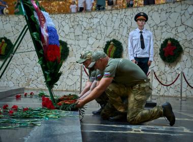 Курсанты межрегиональной смены «Время юных героев» почтили память защитников Сталинграда