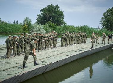 «Волга» против «Ахтубы»: более 200 курсантов межрегиональной смены «Время юных героев» сыграли в «Зарницу 2.0»