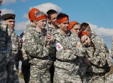 Джеф Монсон пришел на мастер-класс к волгоградским курсантам в футболке с «говорящей» надписью