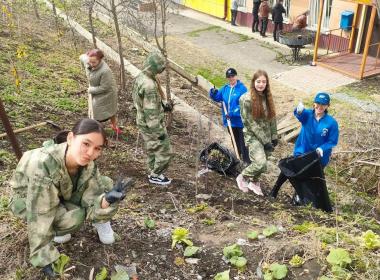 Сила памяти и чистоты: курсанты Центра «ВОИН» продолжают участие во Всероссийской неделе субботников
