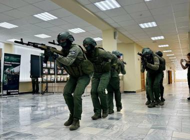 Российские сенаторы побывали в гостях у Центра «ВОИН»